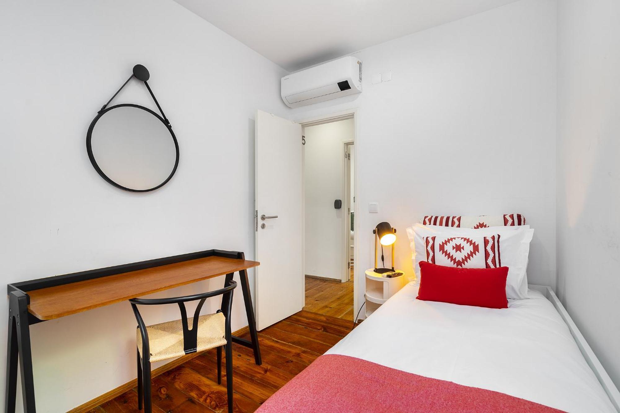 Whome Urban Tech Retreat, Modern Hubs For Remote Living ลิสบอน ภายนอก รูปภาพ